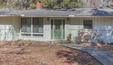 Located near the historic town of Melrose, this spacious - photo 1