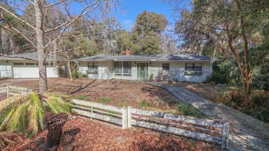 Located near the historic town of Melrose, this spacious - photo 2