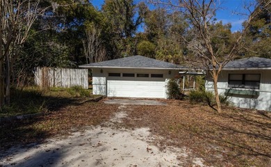 Located near the historic town of Melrose, this spacious - photo 4