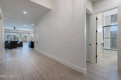 Welcome to this beautifully maintained and just repainted 3bed,3 - photo 8
