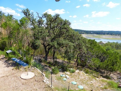 Lovely deep waterfront lake house with room to spread on 1.53 - photo 41