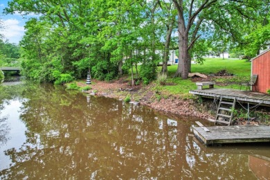 Waterfront Home!    Bring your ideas for this great property! - photo 25