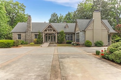 Classic architecture. Refined living. An exceptional setting - photo 4