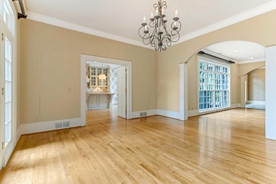 Classic architecture. Refined living. An exceptional setting - photo 10