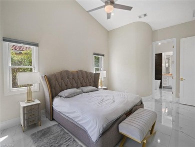 Exquisite Fully Remodeled Hawksridge Pool Home! Beautifully - photo 19
