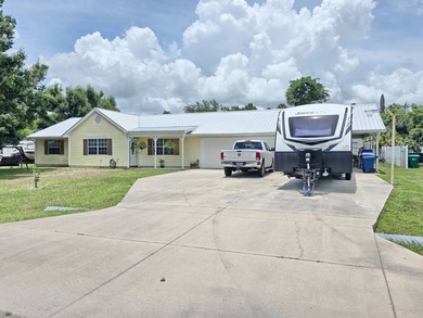 Treasure Island - Immaculate Pool Home on Double Lot - photo 2