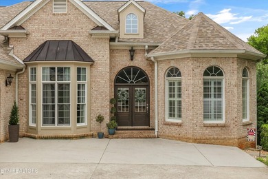 We are pleased to present a unique opportunity to view 430 Oak - photo 4
