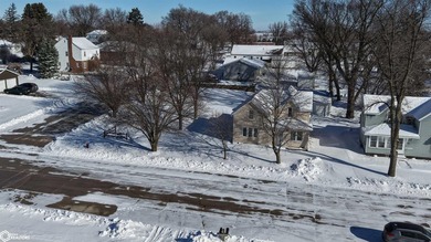 Welcome to this inviting 3-bedroom home featuring a spacious