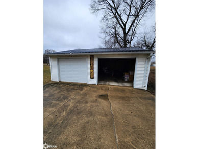 Welcome to this inviting 3-bedroom home featuring a spacious