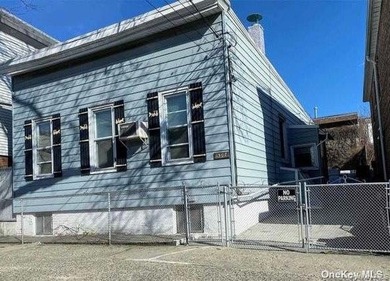 East River Home For Sale in College Point New York