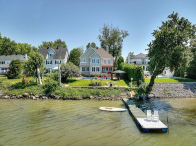 Bassin de Chambly Home For Sale in Otterburn Park 