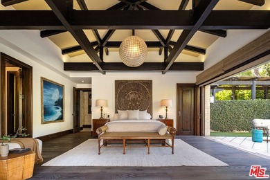 Set on a dramatic bluff of only 14 homes overlooking the Pacific - photo 19