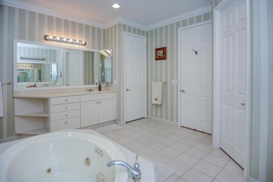 Welcome to your own private oasis in the desirable Manderly Bay - photo 20
