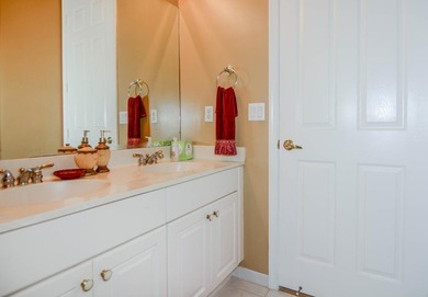 Welcome to your own private oasis in the desirable Manderly Bay - photo 25