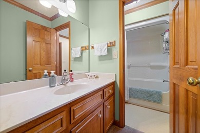 Welcome to 1 Oakridge Court, where comfort, convenience, and - photo 34