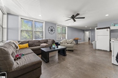 Welcome to a private gated lake-view estate in Seneca where - photo 44