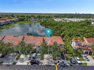 Lake Townhome/Townhouse Sale Pending in Miami, Florida