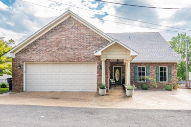 Lake Home For Sale in Hot Springs, Arkansas