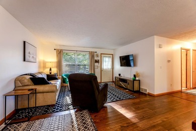 Welcome home to 1702 N Southgate! Move right in to this very - photo 9