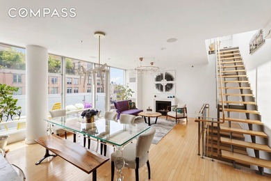 This unique, sun-drenched, triplex penthouse home has 4 bedrooms - photo 1