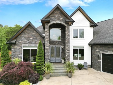 Welcome to an extraordinary luxurious retreat nestled in the - photo 4