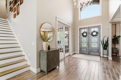 Welcome to an extraordinary luxurious retreat nestled in the - photo 9
