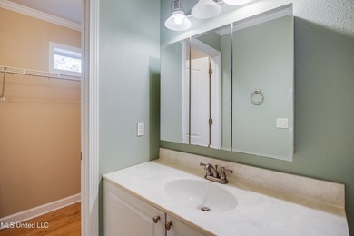 Welcome to your Gulf Coast retreat! This spacious 4-bedroom - photo 14