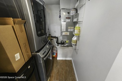 Welcome to this beautifully updated first-floor riverfront condo - photo 16