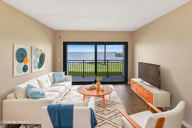 Welcome to this beautifully updated first-floor riverfront condo - photo 18