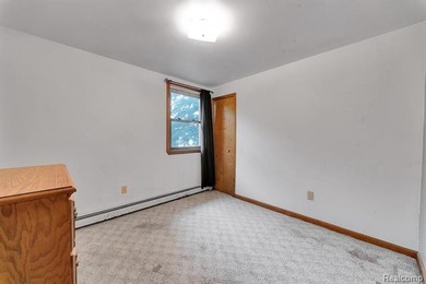 Waterfront, North Channel/Lake Saint Clair. This Estate offers 5 - photo 19
