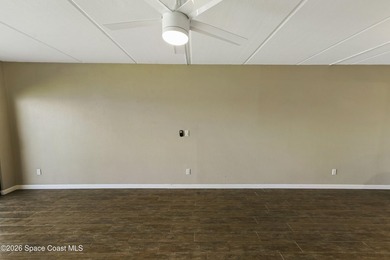 Welcome to this beautifully updated first-floor riverfront condo - photo 20