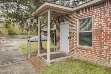 Welcome to your Gulf Coast retreat! This spacious 4-bedroom - photo 22