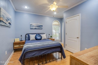 Welcome to your Gulf Coast retreat! This spacious 4-bedroom - photo 27