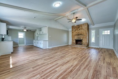 Nestled on 1.7 scenic acres in Hot Springs, Arkansas, this - photo 6
