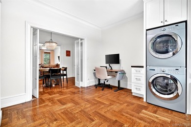 Don't miss this turnkey 2-bedroom, 1-bathroom co-op in one of - photo 16