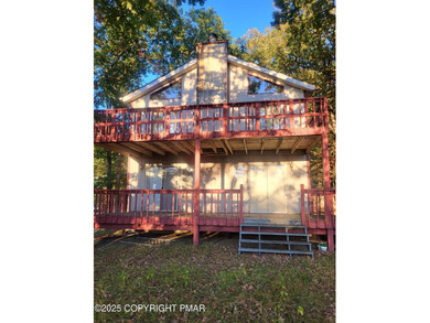 Mill Pond Home For Sale in Bushkill Pennsylvania