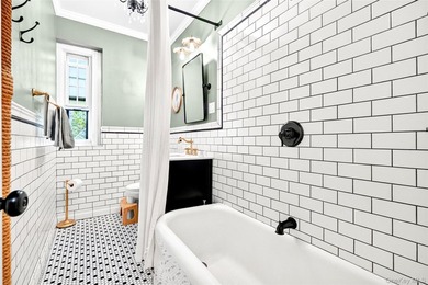 Don't miss this turnkey 2-bedroom, 1-bathroom co-op in one of - photo 22