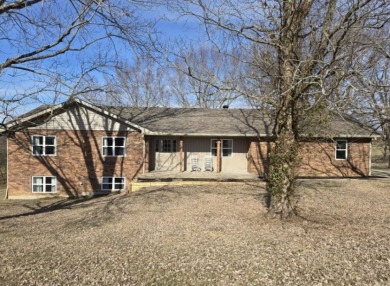 Lake Cumberland, KY Lovely brick ranch on a beautiful corner lot - Lake Home For Sale in Nancy, Kentucky