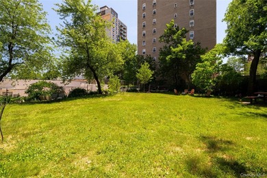 Don't miss this turnkey 2-bedroom, 1-bathroom co-op in one of - photo 26