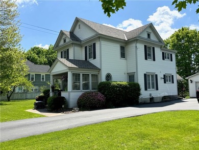 This is the LARGE house on the LARGE lot you have been looking - photo 33