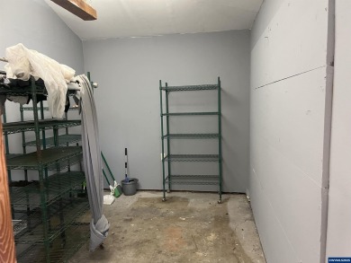 0.13 acre, fully chain link fenced 100x56 yard. 4 bedrooms, 2