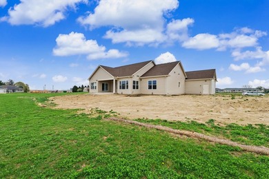 You found it: a beautiful one-story home in the sought-after - photo 47
