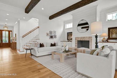 An exceptional opportunity to acquire a bespoke, custom-built - photo 13