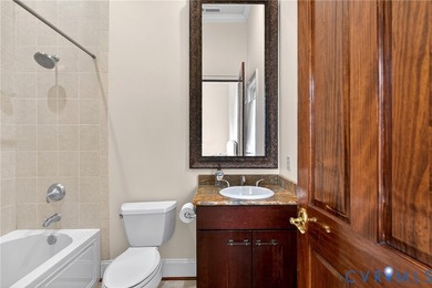 Experience refined living in this stunning private golf course - photo 14