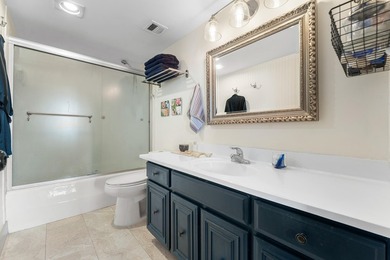 Beautiful Executive condo in the heart of west palm beach. This - photo 17