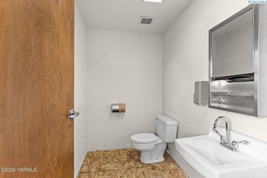 MLS# 293648 Opportunity for a growing professional firm / - photo 19