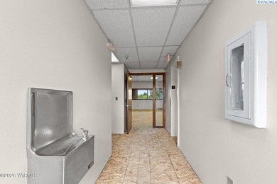 MLS# 293648 Opportunity for a growing professional firm / - photo 20