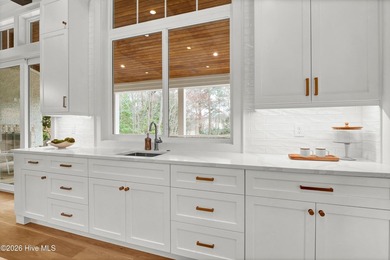 An exceptional opportunity to acquire a bespoke, custom-built - photo 21