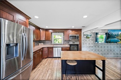 Welcome to this beautifully designed 4-bedroom, 3-bath expanded - photo 8