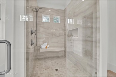 An exceptional opportunity to acquire a bespoke, custom-built - photo 32